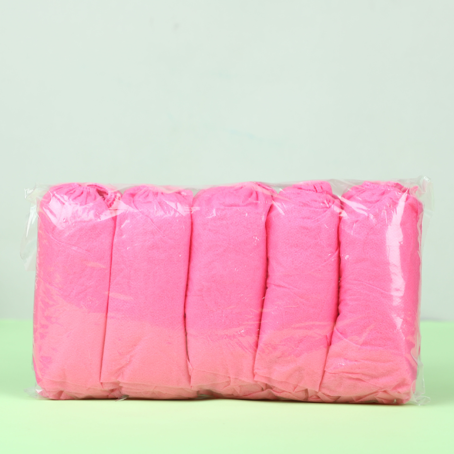 Picture of Non-woven shoe covers wholesale household dust-proof non-slip wear-resistant breathable machine room factory Special wholesale non-woven shoe covers