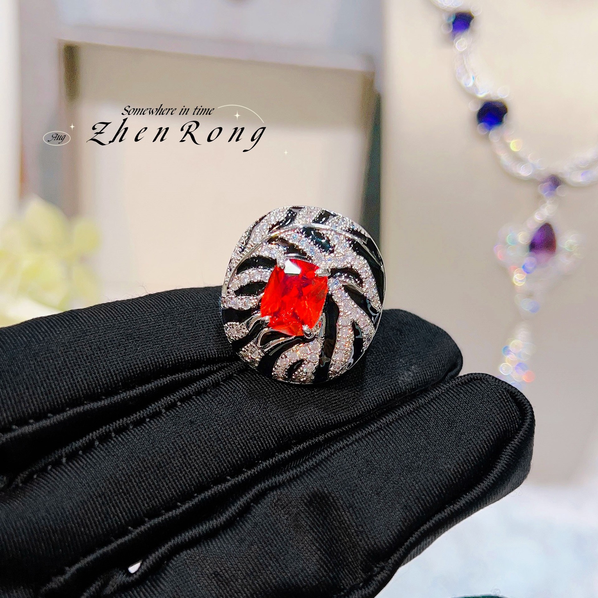 Picture of Modern Retro Zebra Pattern Ruby suit European and American Big Leopard Print Color Treasure Ring Detachable Earring Pendant for Women