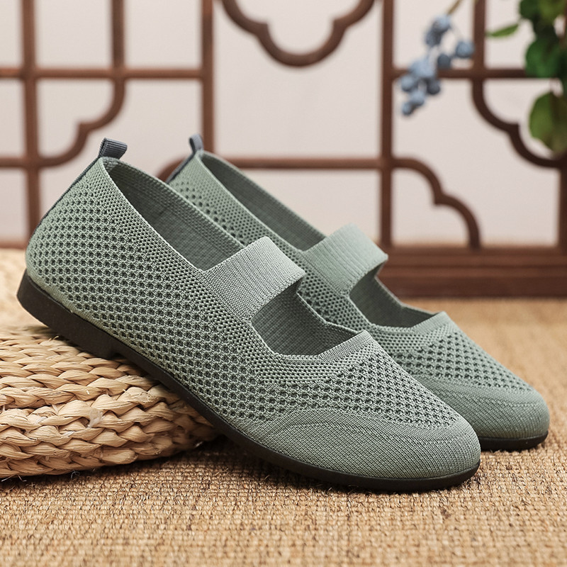 Picture of Old Beijing Cloth Shoes for Women, 2025 Summer New Style, Fly-Knit Mesh Breathable Women's Shoes, Soft-Soled Shoes for Middle-Aged and Elderly Mothers, Cross-Border