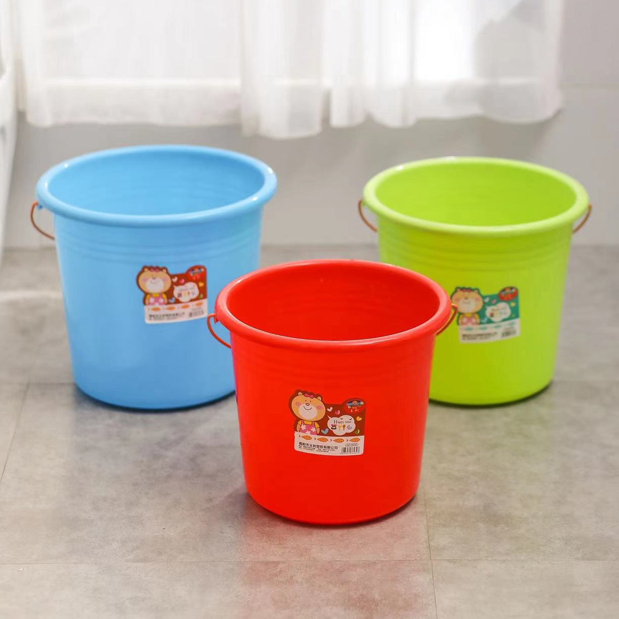 Picture of Bucket Household Plastic Bucket Laundry Bucket Car Washing Bucket Student Bucket Student Dormitory Bucket Wholesale Household Lid with Lid