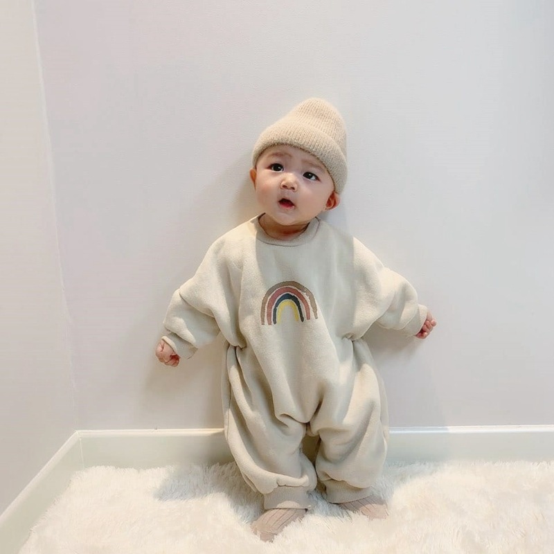 Korean version of autumn and winter new creative rainbow sweater climbing clothing baby jumpsuit plus velvet warm baby bag fart clothing