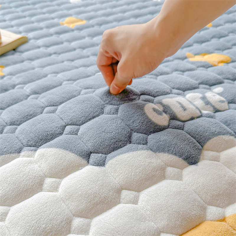 Picture of Class A maternal and child milk velvet mattress autumn and winter foldable washed anti-static home student dormitory bed cushion