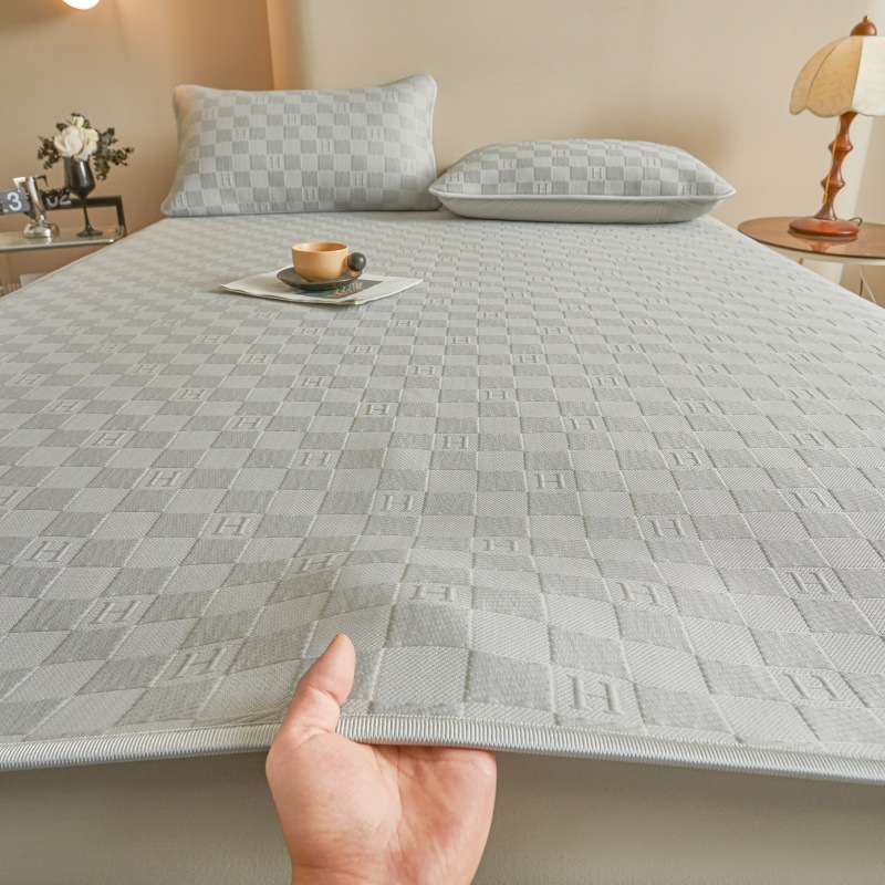 Picture of Class A ice silk mat three-piece set 2025 new summer machine washable antibacterial air conditioning soft mat bed hat 1.8 meters