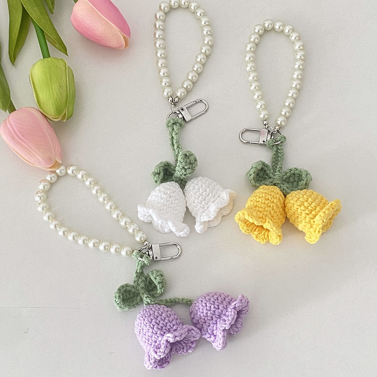 Wool woven Lily keychain bag pendant cute jewelry pearl flower handmade crocheted finished pendant