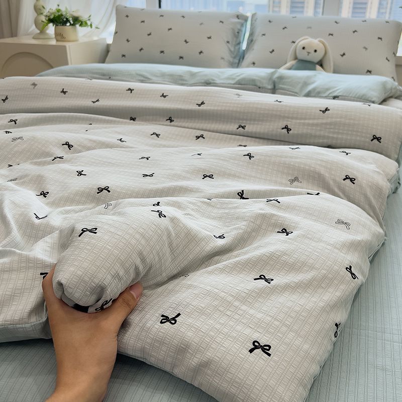 Picture of Machine Washable Four-Piece Bedding Set, Sheet and Duvet Cover for Student Dormitory, Single Bed Duvet Cover, New Style, Suitable for Sleeping Naked, Three-Piece Set