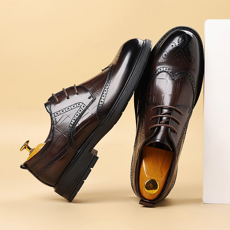 Business dress leather shoes men's casual breathable fashion wedding shoes brogue carved light luxury men's shoes genuine leather men's shoes