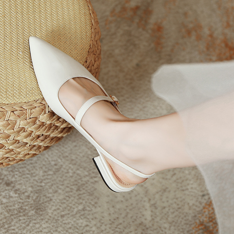 Pointed Toe Sandals 2024 Summer New Style Baotou Hollow Back Low Heel Sandals Fairy with Skirt Fashionable Flat Heel Mary Jane Shoes