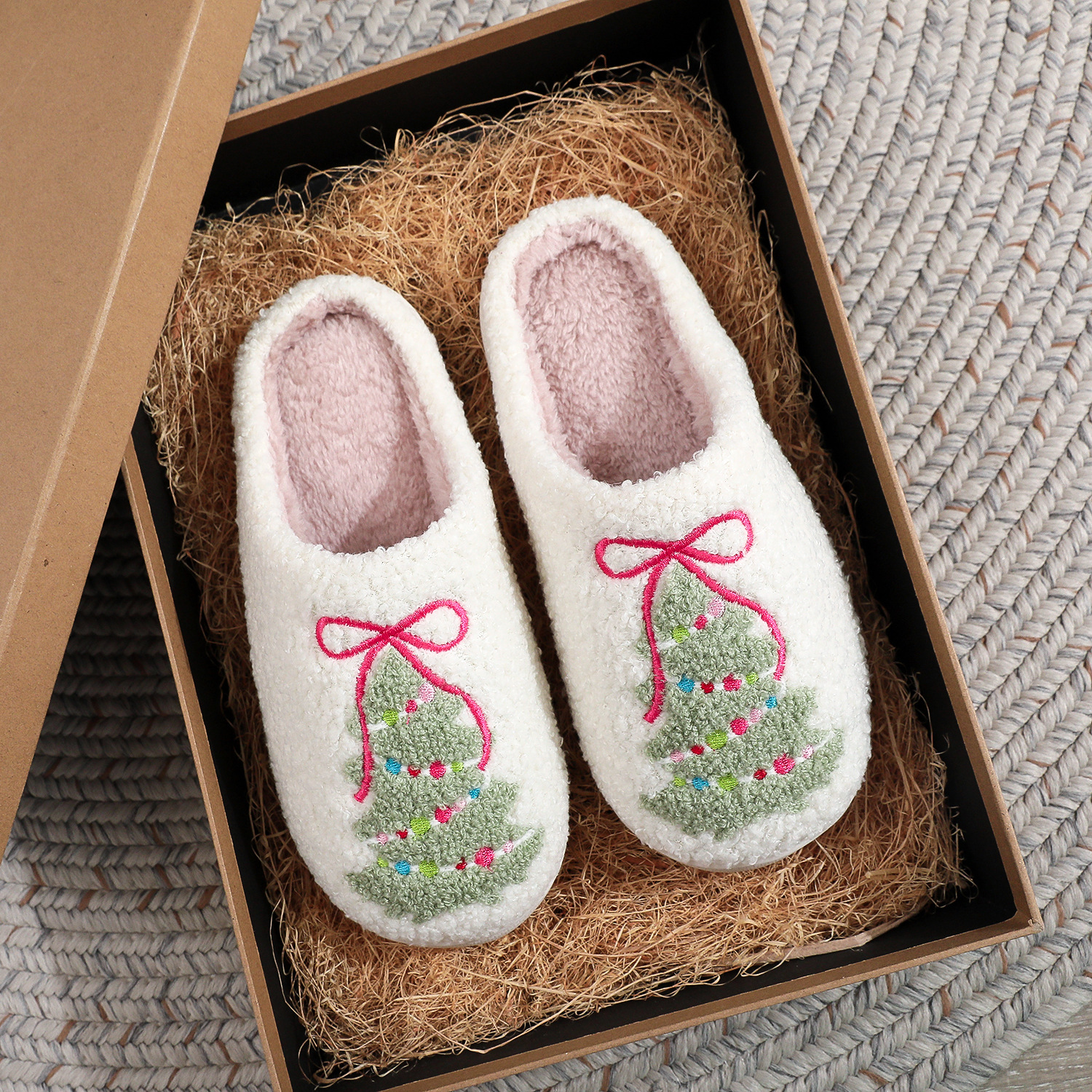Amazon hot sale Christmas tree cotton slippers autumn and winter warm Christmas home non-slip wool slippers new