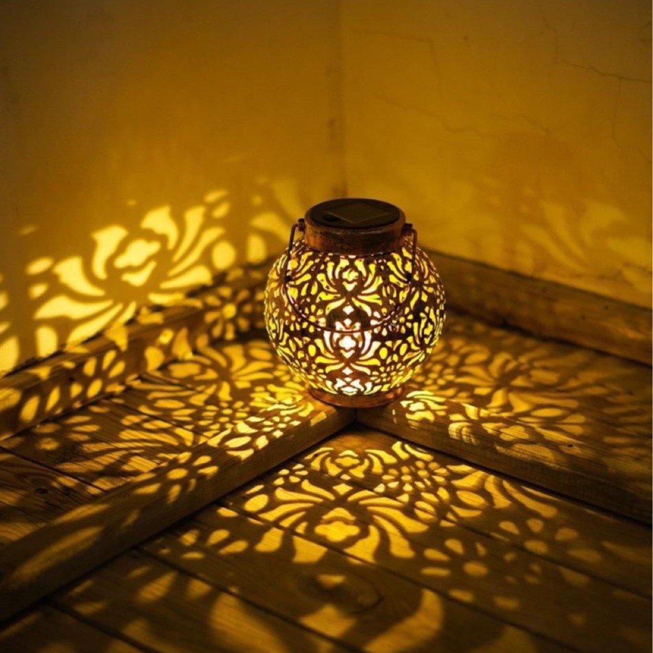 In stock Amazon new solar wrought iron lantern openwork light outdoor lawn garden decoration patio night light