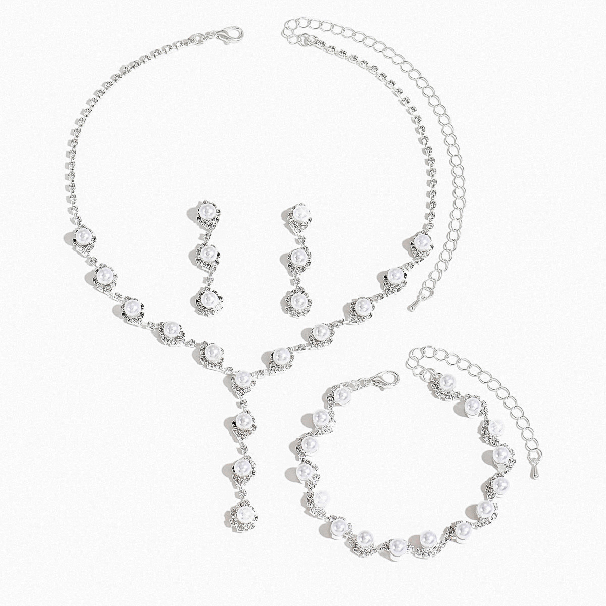 Picture of European and American Cross-Border Fashion Women's Necklace Pearl Set Rhinestone Creative Personalized Jewelry Bridal Jewelry Small Fragrance