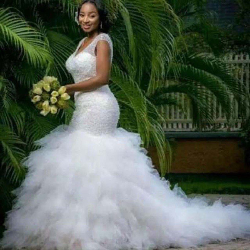 Amazon Foreign Trade Wedding Dress Shoulder and Fishtail High-end Large Size Slim White Wedding Dress Women's Puffy Yarn Tail
