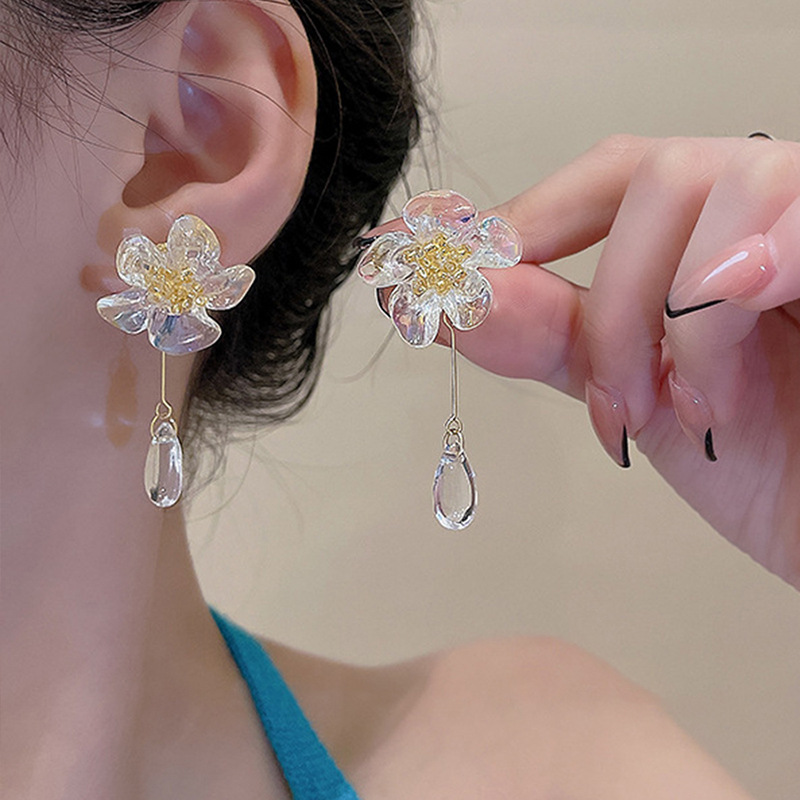 s925 silver needle transparent fresh flower stud earrings light luxury high-grade temperament earrings elegant gentle flower earrings