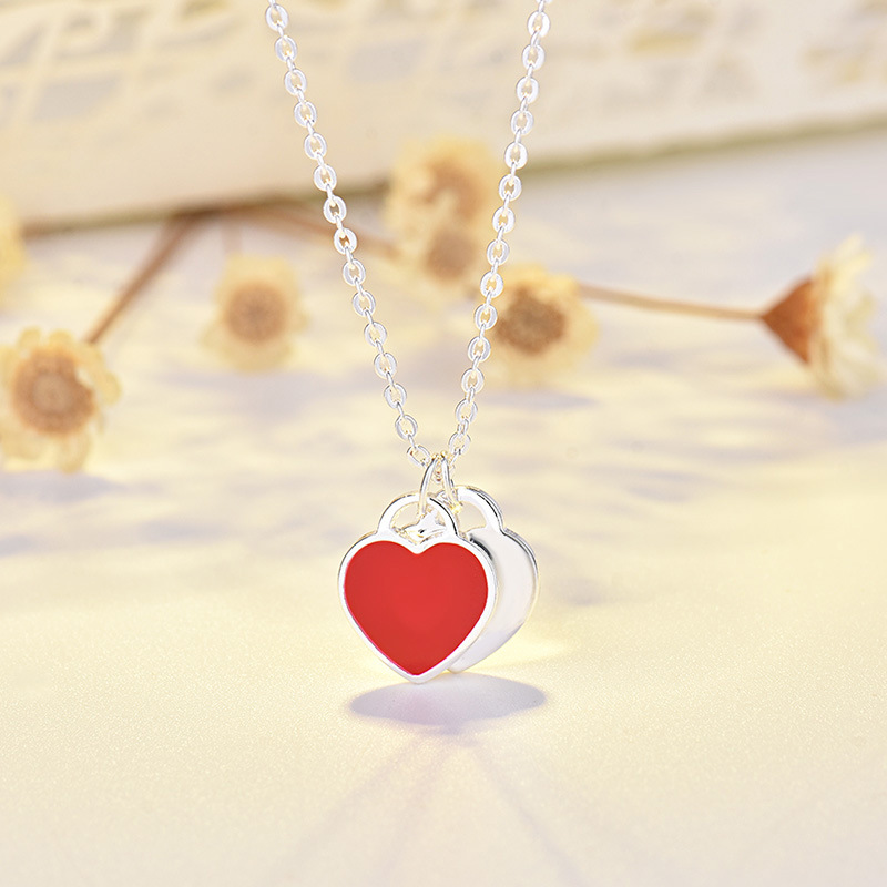 Picture of Qiaolanxuan Simple Heart Oil Dripping Enamel Red Blue Pink Three-Color Heart-Shaped t Home Necklace Clavicle Chain Women's Jewelry