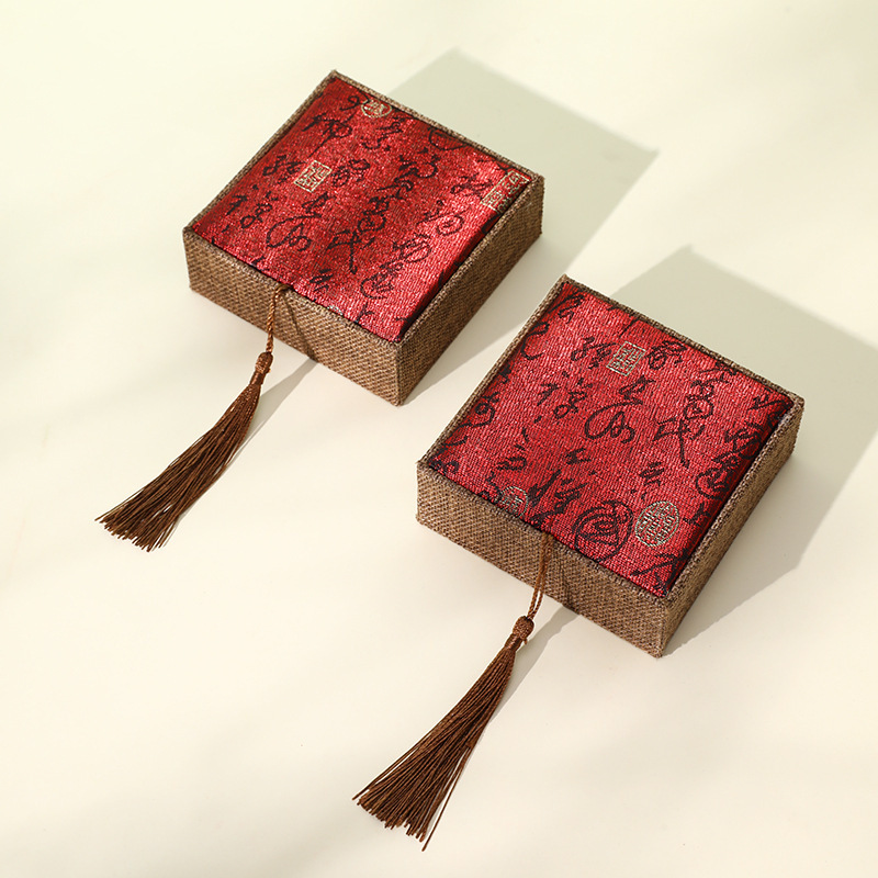 Ancient Poetry Character Tassel linen Jewelry Box Retro Buddha Beads Handstring Box Pendant Bracelet Ring Jewelry Jade Packaging Box
