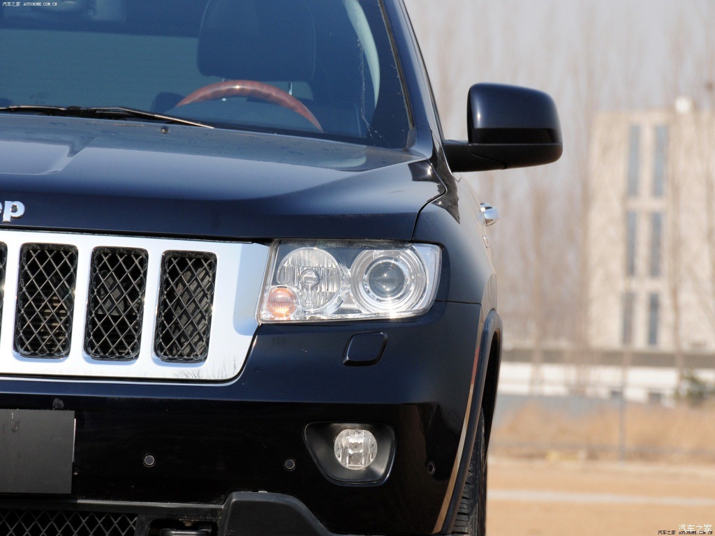 Picture of For JEEP JEEP Grand Cherokee Headlamp Shade 11 12 13 Grand Cherokee Headlamp Shade Big Cut Shell Cover