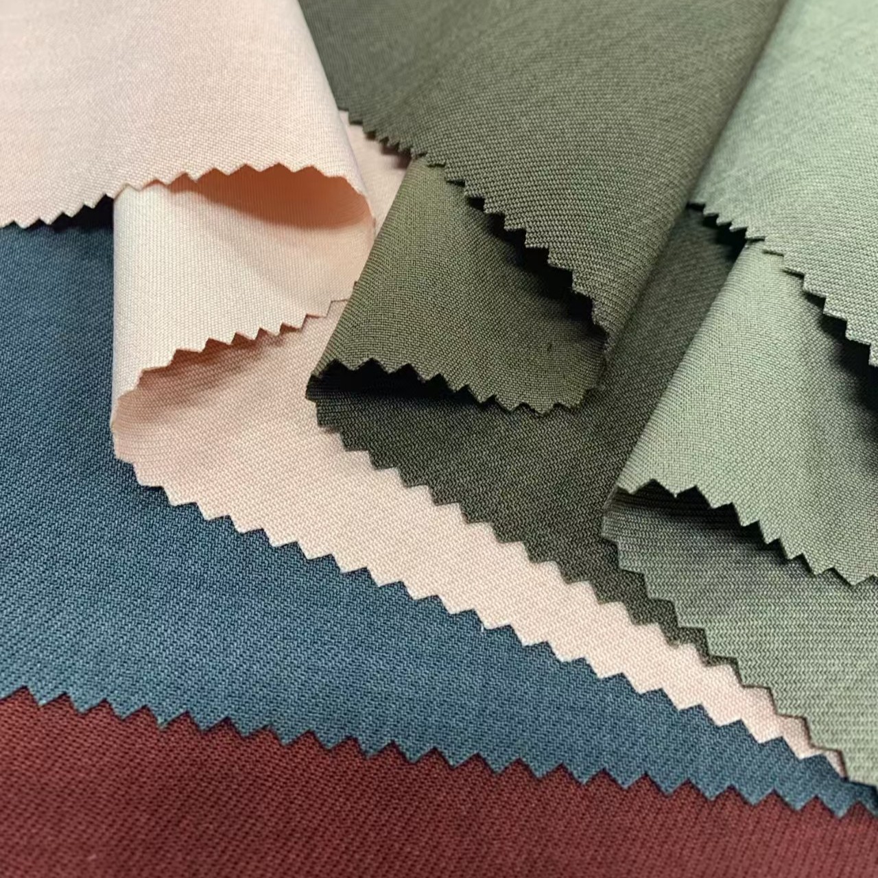 Picture of Le Lisi Double-layer Twill Fabric Le Lisi Double-sided Twill Fabric Le Lisi Suit Fashion Shirt Pants