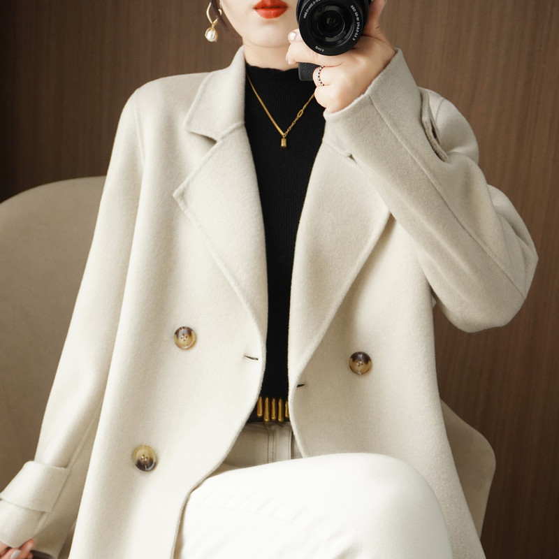 Woolen Coat Women's 2024 Short Autumn and Winter Loose Outfit Anti-Season Suit Collar Woolen Coat for Small Women Fashionable