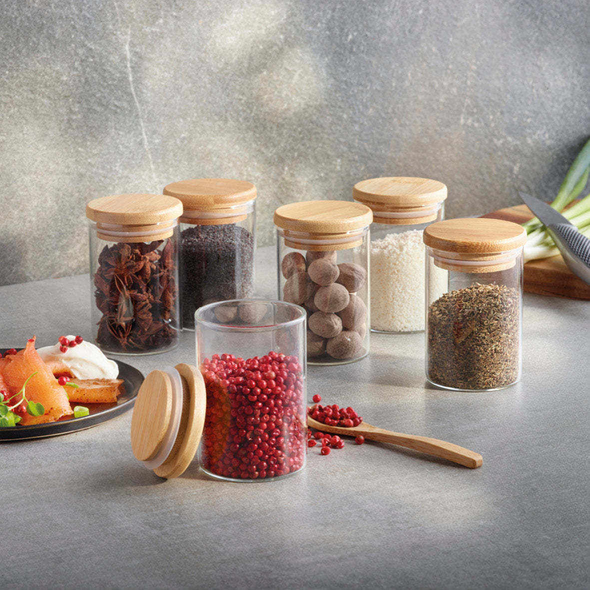 Picture of Cross-border 6-piece set 250ml transparent round glass jar kitchen storage jar seasoning storage jar sealed jar with bamboo lid