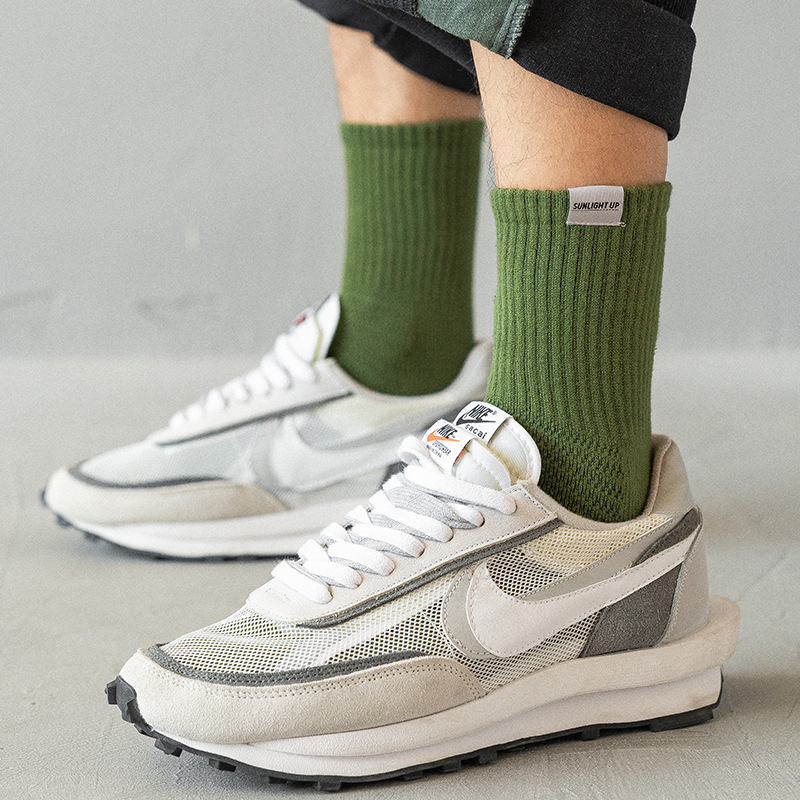 Picture of Autumn and Winter New Breathable Sports Trendy Socks Men's Towel Bottom Mid-length Socks Korean Letter Cloth Label Basketball Men's Stockings