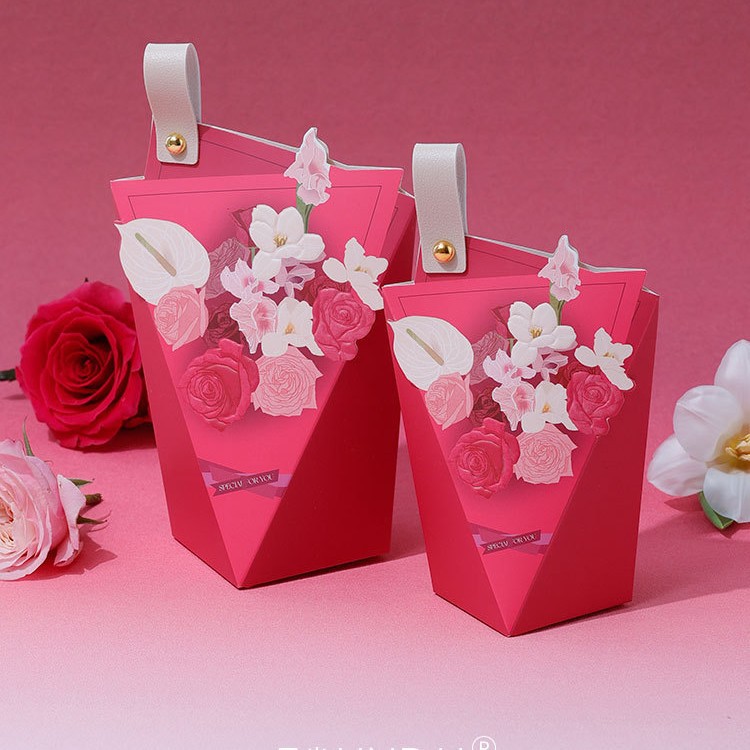 Picture of New Creative Bouquet Sugar Box European Style Wedding Candy Box High-End Wedding Candy Bag Wedding Engagement Return Gift Empty Box