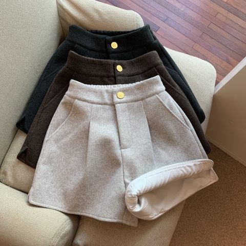 Thickened Woolen Slit Wide-Leg Shorts for Women, High-Waisted, Loose, Straight, Casual Outer Wear Boot Pants, Casual and Versatile