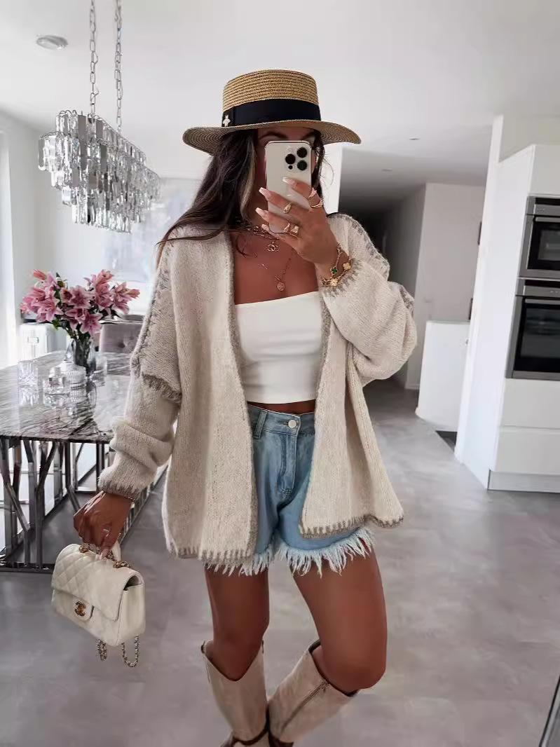 Picture of 2025 Cross-Border Autumn and Winter European and American Amazon New Knitwear Cardigan Knitwear Loose Large Size Women's Knitwear Jacket