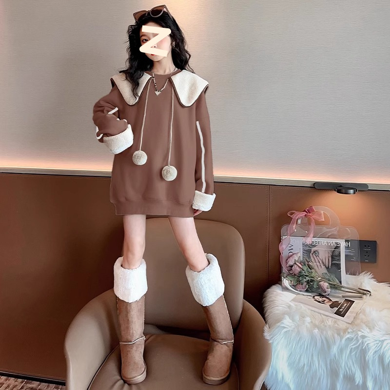 Picture of Girls' Autumn and Winter Fashionable Korean Style 2024 New Middle and Long Loose fleece-lined Thickened Sweatshirt for Children