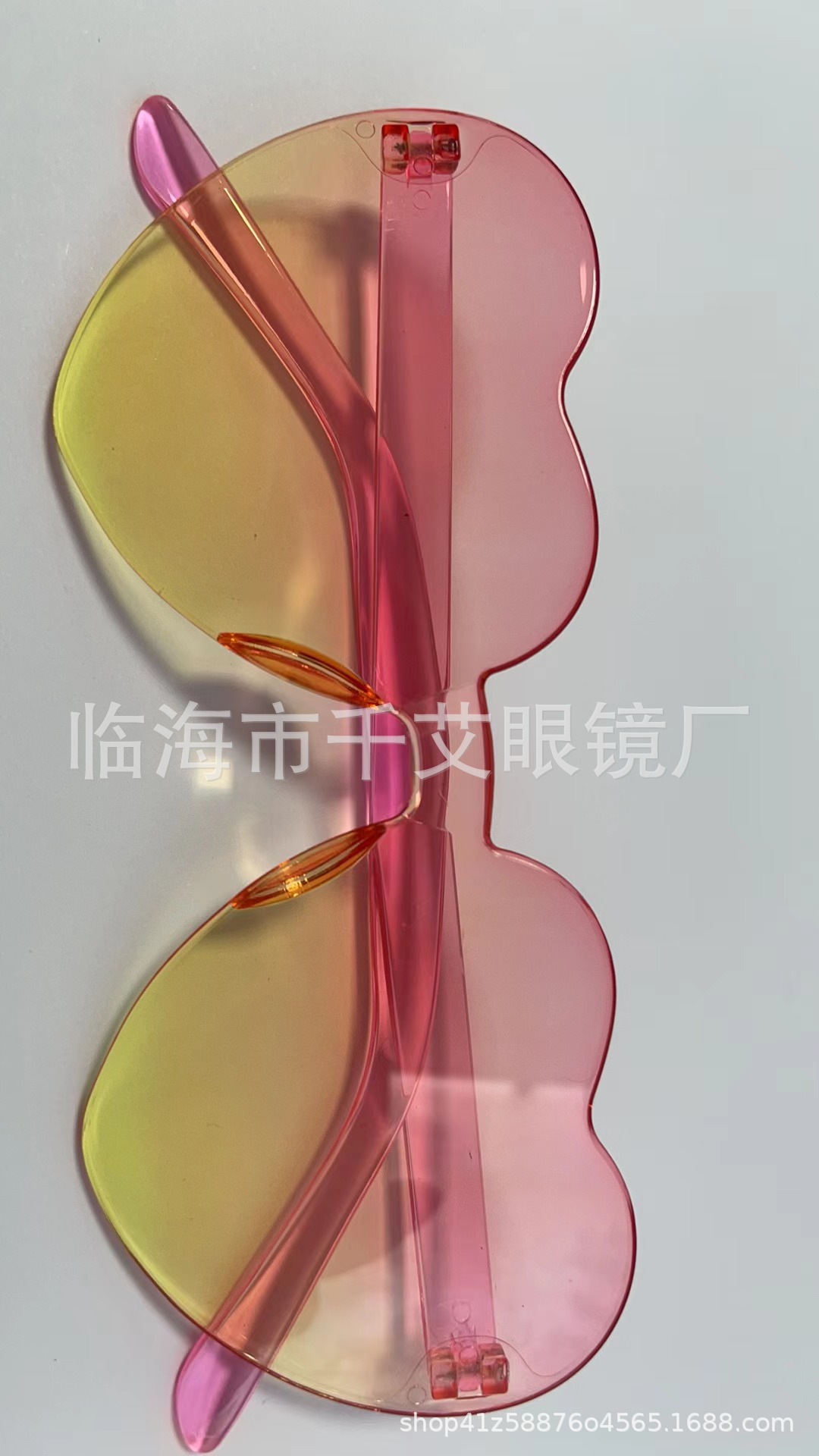 Picture of Heart Sunglasses, Heart Sunglasses, Jelly Color Rimless Heart-Shaped One-Piece Glasses, Dazzling Color Glasses