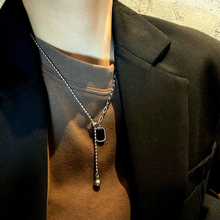 Sweet Cool Style Crystal Pendant Necklace Women's Niche Design High-grade ins Hip-hop Sweater Chain 2022 New Fashion
