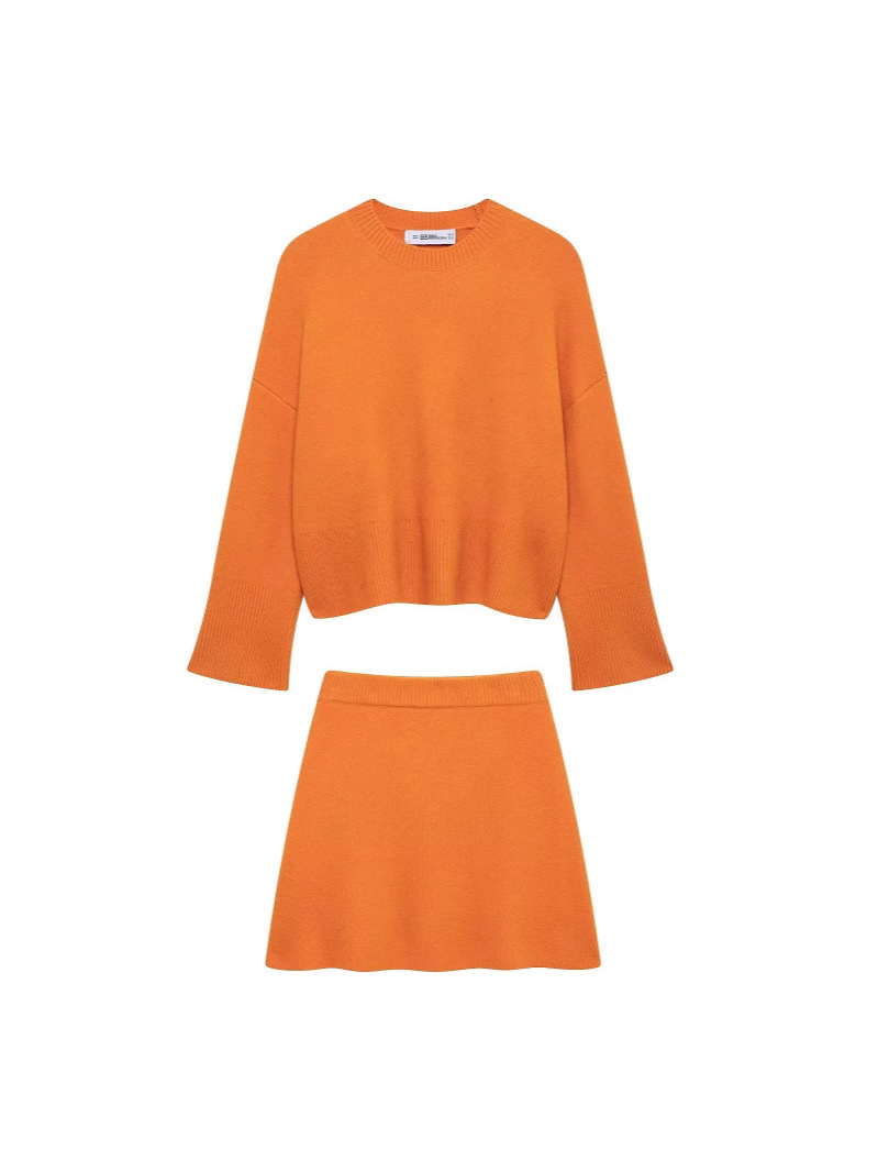 Europe and the United States cross-border 2025 early spring new women's commuter style fashion casual long sleeve round neck knitted A version skirt