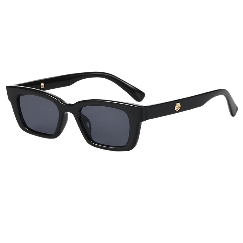 Picture of Jennie same sunglasses women 2022 new sunglasses European and American retro small frame Korean fashion cat's eye glasses