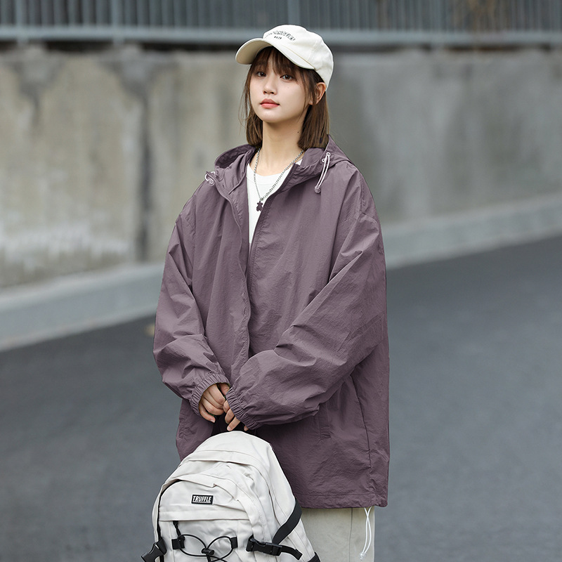 Picture of UPF50 Ice Silk Sunscreen Clothing Women's Summer Thin Loose Waterproof Sunscreen Clothing Couple Coat Men Can Develop LOGO