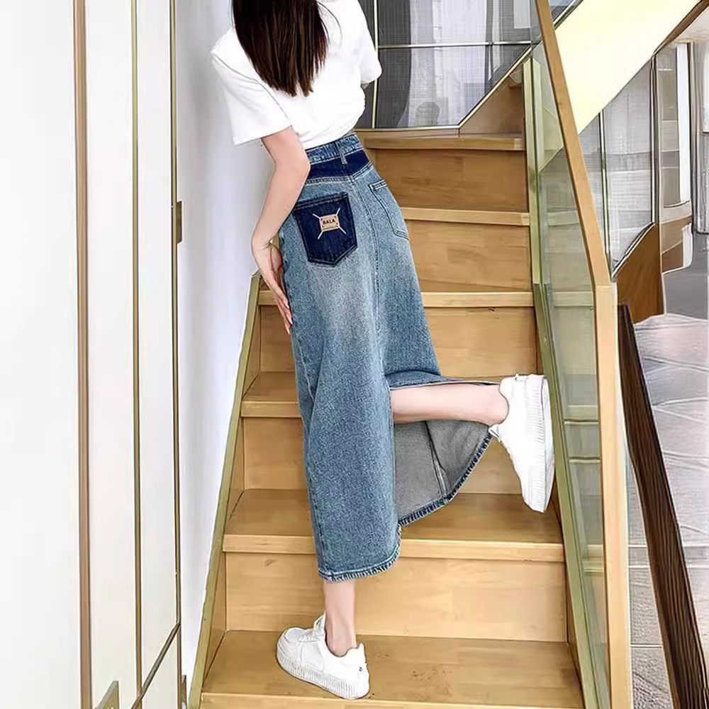 Vintage Split Design Denim Skirt Women's 2024 Summer New High Waist Loose Slimming A- line Mid-length Skirt