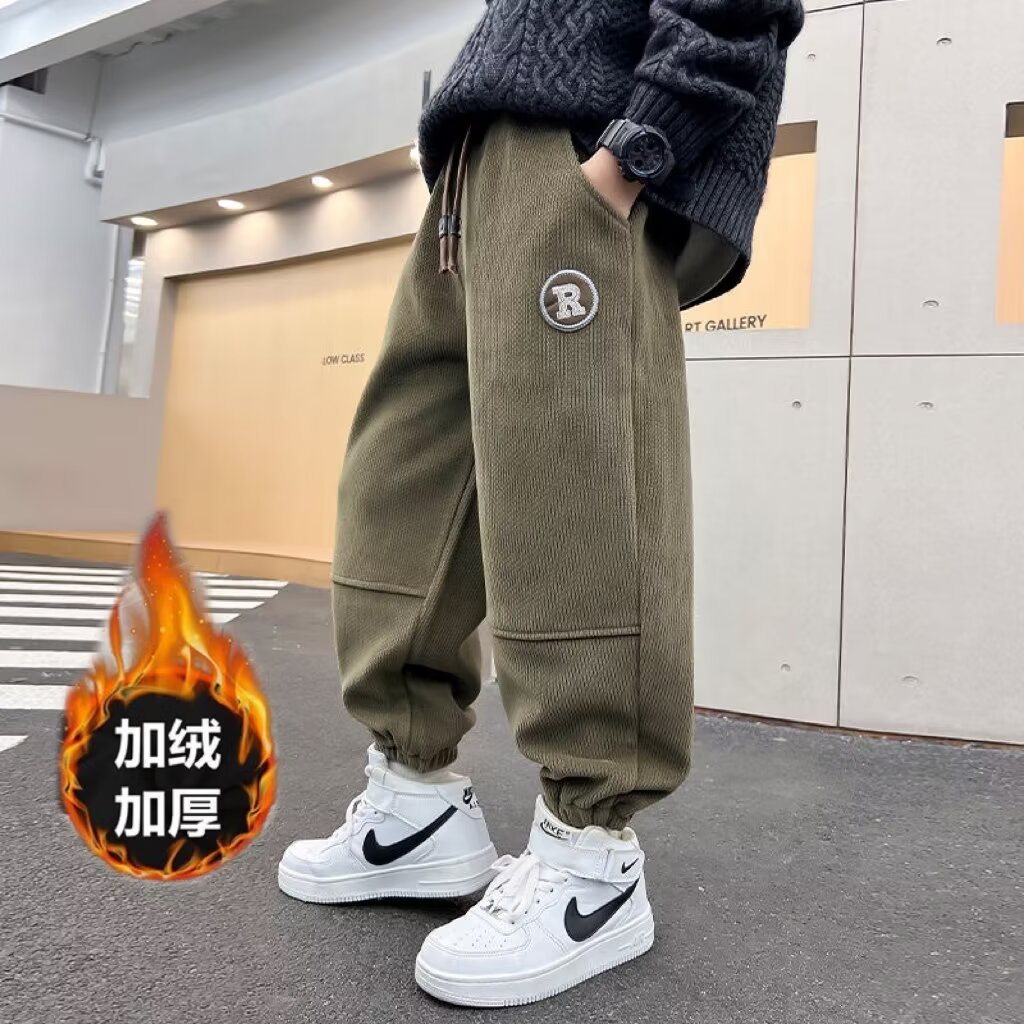 Boys' one-piece velvet fleece-lined pants autumn and winter 2023 new corduroy thickened sports sweatpants medium and large children's trousers