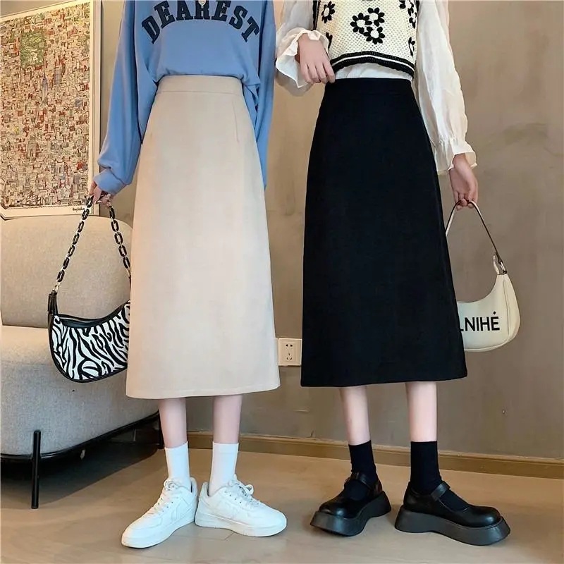 Autumn 2022 New Large Size Chubby Girl Skirt High Waist Hip Covering Mid-length A- line Skirt Slimming Black Hip Skirt