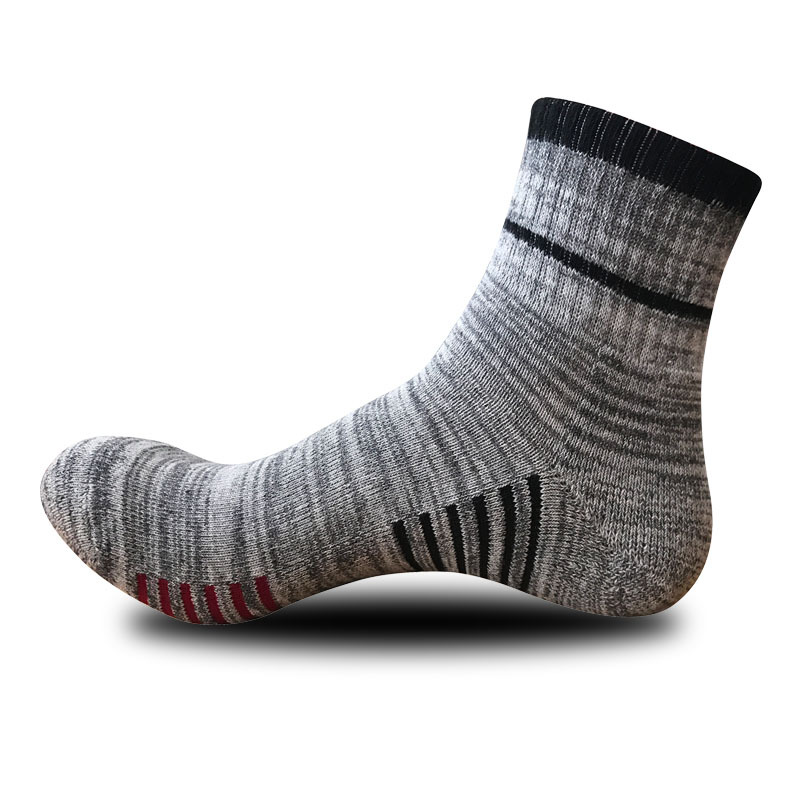 Picture of New socks men's autumn and winter mid-calf men's socks sole brushed thickened winter sports socks basketball socks one-piece delivery
