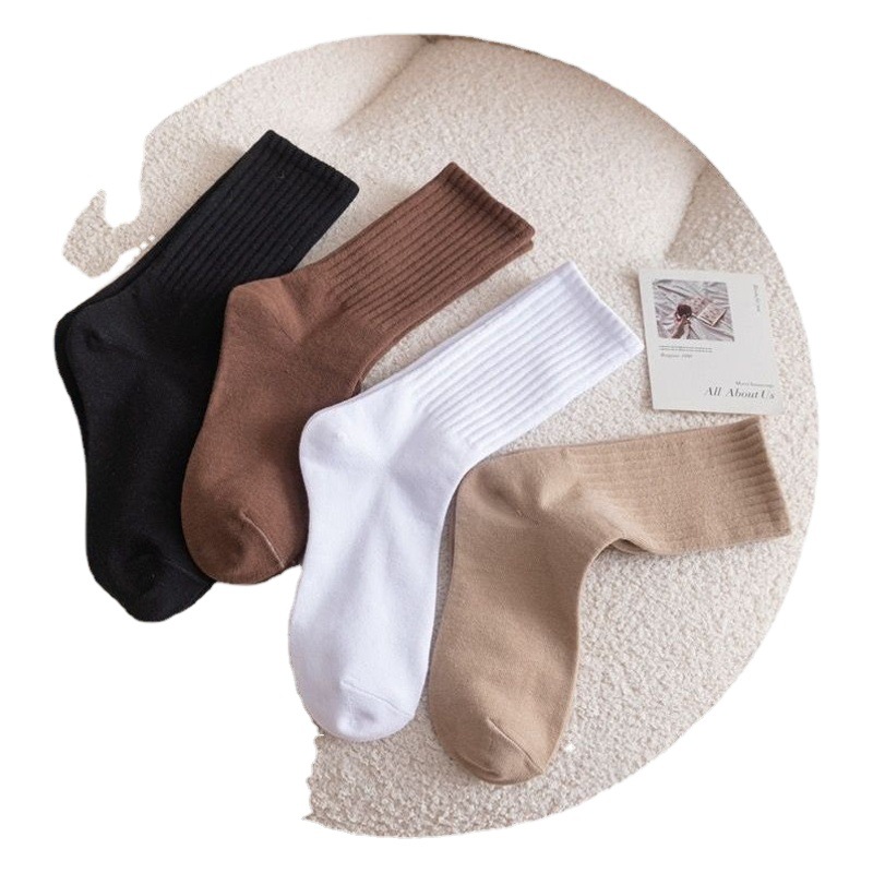 Solid color piled socks mid-tube socks neutral autumn and winter stockings JK simple solid color Mori Joker Zhuji socks wholesale