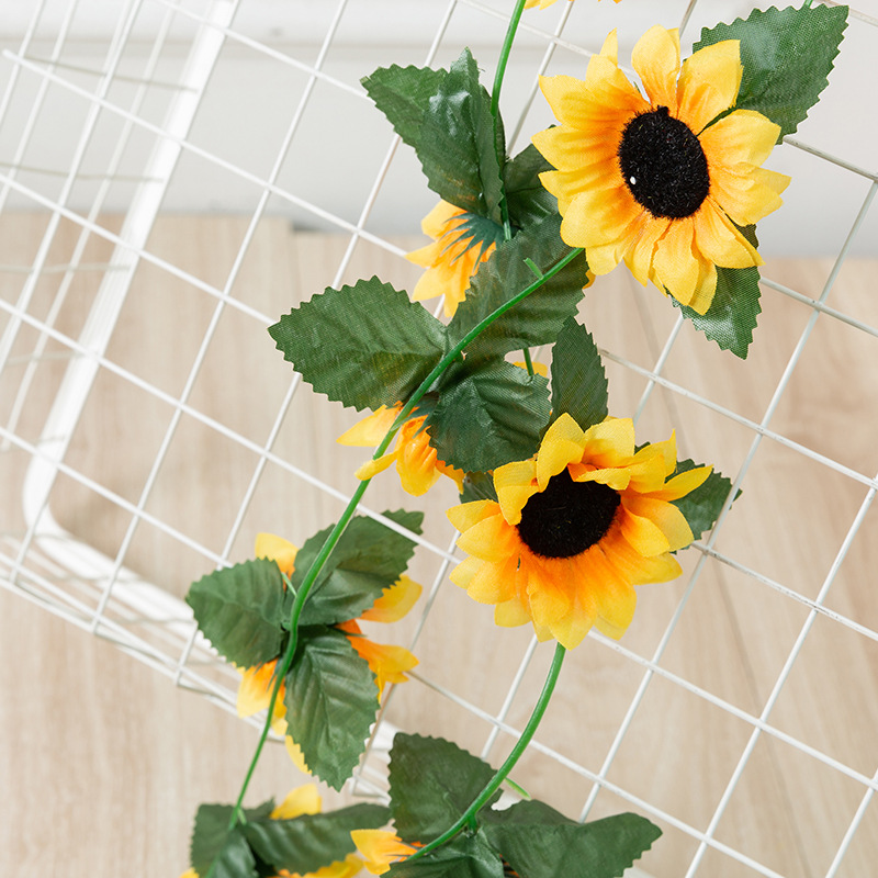 Picture of Simulated Sunflower Rattan Wholesale B&B Loft Decoration Silk Flower Vine Sunflower Vine Pastoral Style Flower Vine