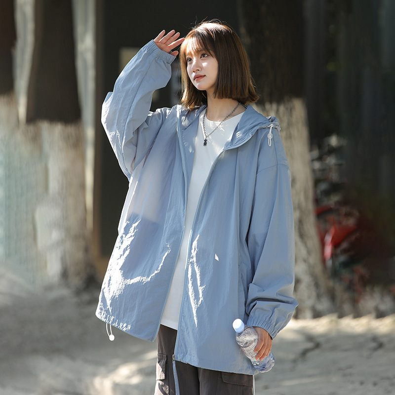 Picture of UPF50 Ice Silk Sunscreen Clothing Women's Summer Thin Loose Waterproof Sunscreen Clothing Couple Coat Men Can Develop LOGO