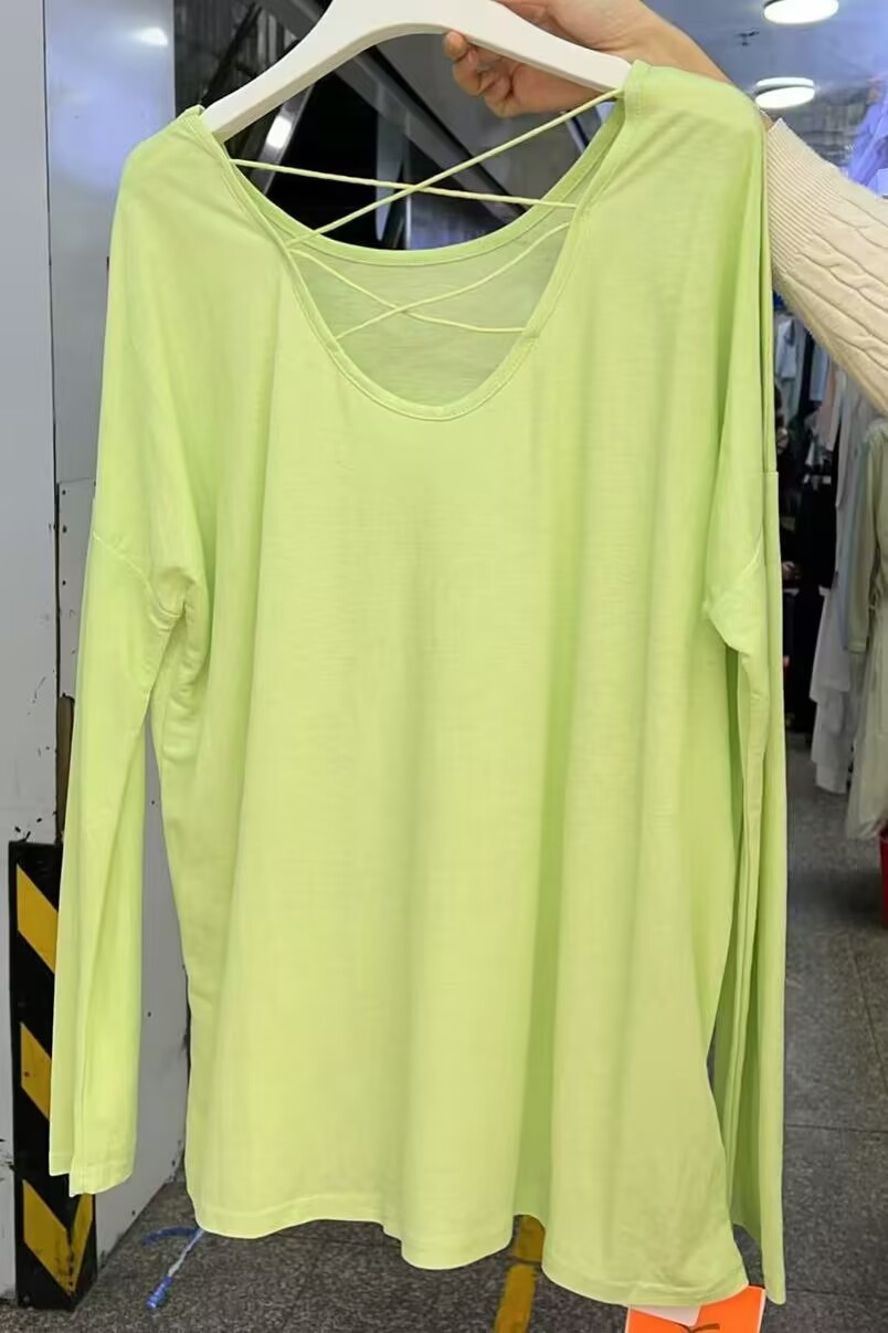 Picture of Loose Version of Thin Backless Long-Sleeved Sun Protection T-Shirt Women's Air-Conditioned Blouse Niche Design Top Summer Light
