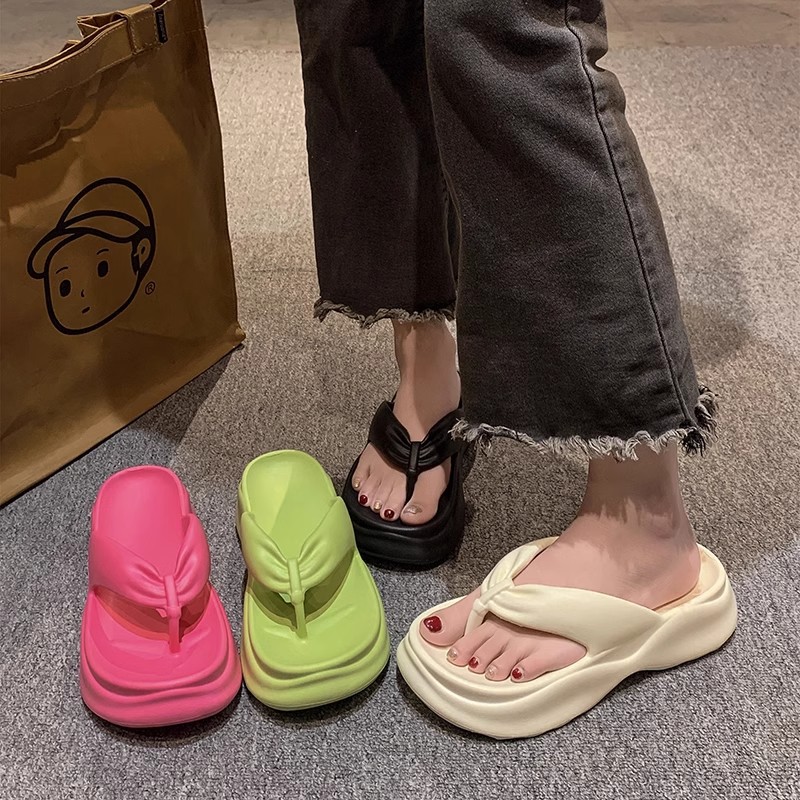 Picture of 2025 New Thick-Soled Flip-Flops for Women to Wear as Outerwear, Non-Slip, Anti-Odor High Heels, Seaside Beach Eva Flip-Flops for Women, Summer