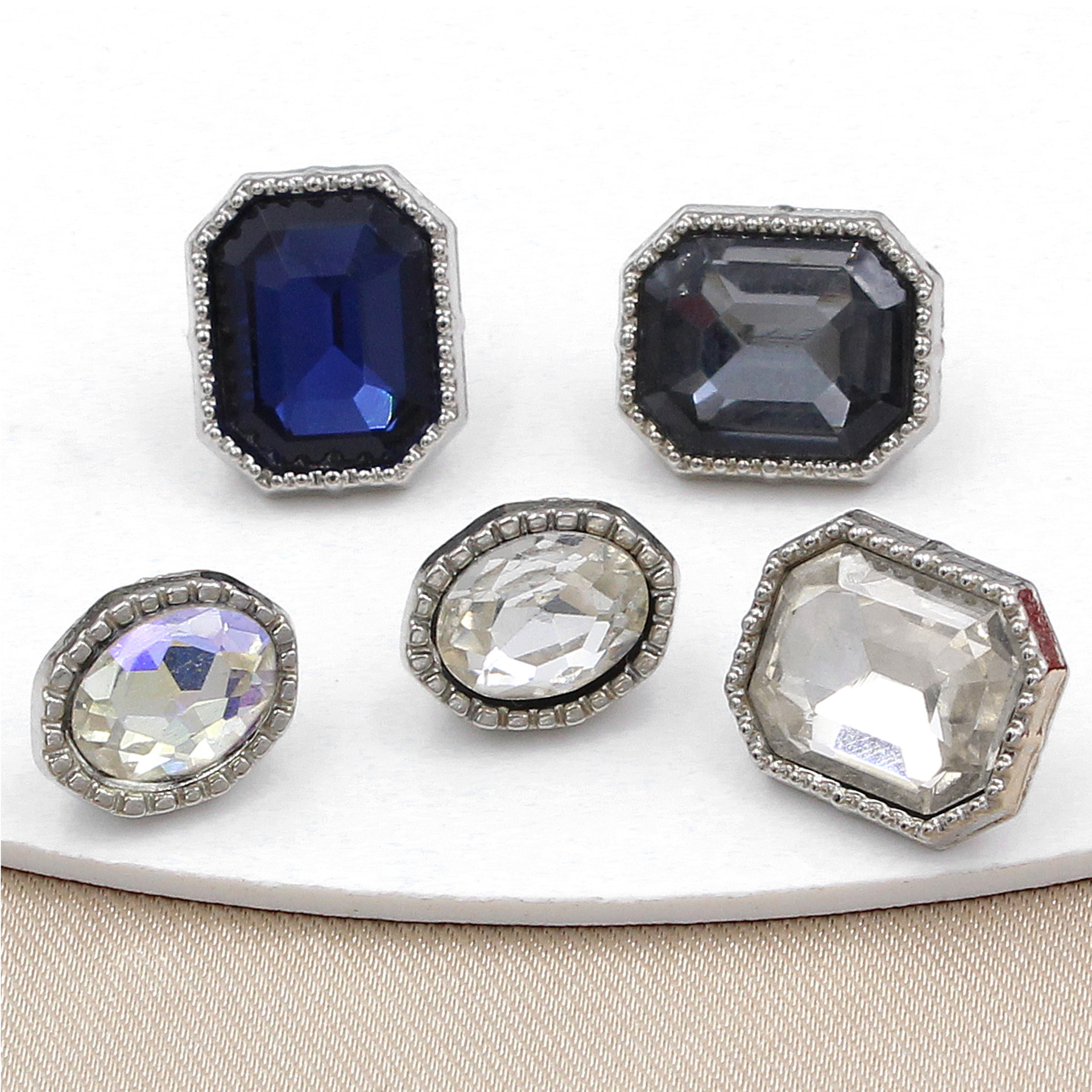 Celebrity Tweed Style Metal Buttons, Shiny Crystal Glass Rectangular Alloy Buttons, the First Choice of Pearlescent Buttons for Suit Jackets