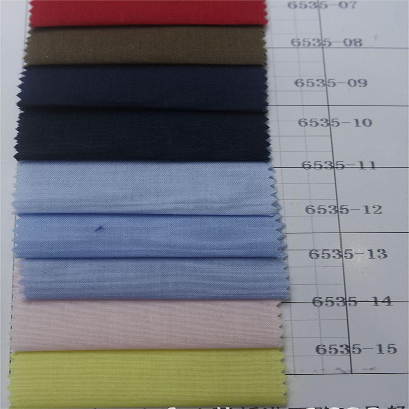 Wholesale of Tc65/35 Fine Twill 130*70 155g Work Uniform Shirt Fabric from the Source Manufacturer