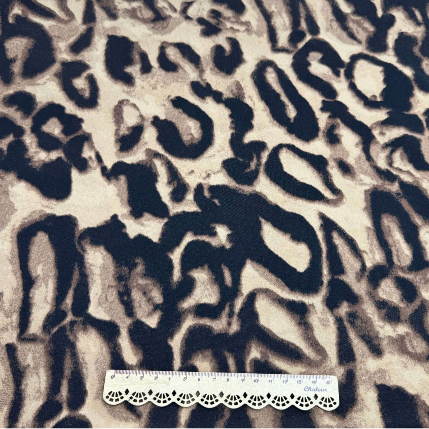 Picture of in stock 110g broken card plain satin leopard print fabric spring and summer women's shirt dress casual suit fabric
