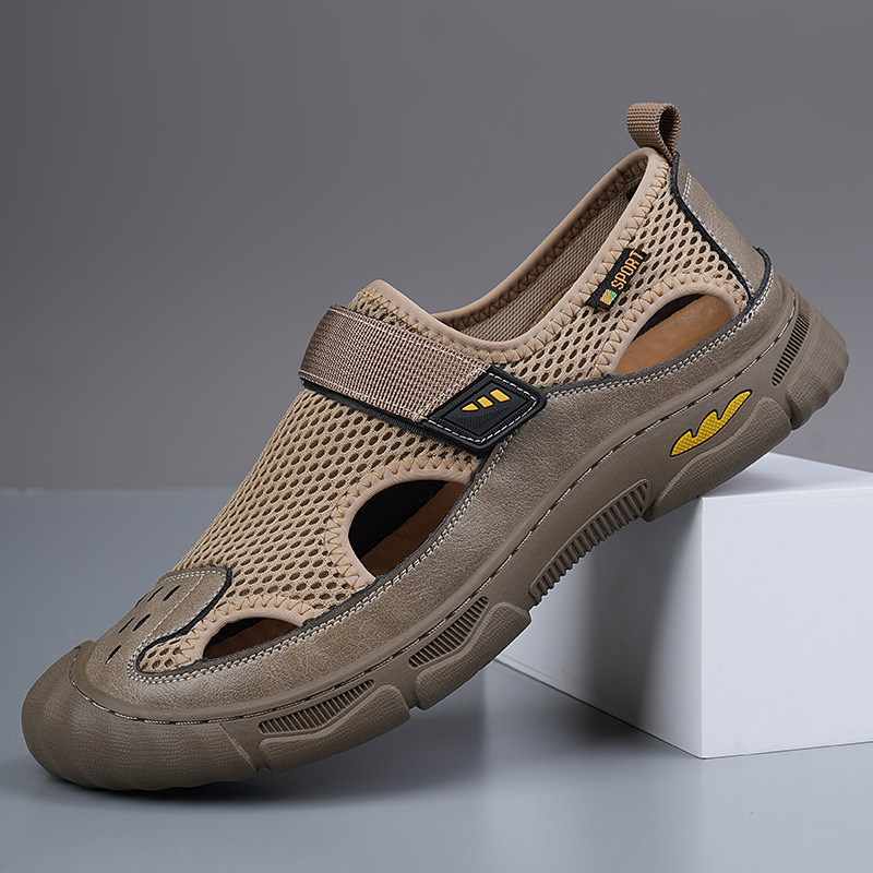 2025 Summer New Vietnam Rome Casual Beach Hole Breathable Leather Shoes Hollow Men's Sandals 5518
