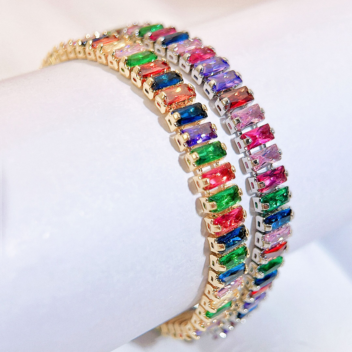 Foreign trade Europe and the United States cross-border copper inlaid 2.5*5mm rectangular colored zirconium tennis bracelet claw chain female fashion elegant hand jewelry