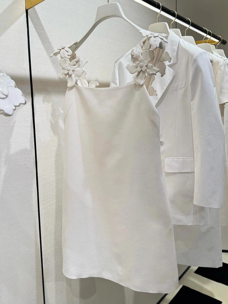 2024 Summer New Style White Sexy dress Three-Dimensional Flower Stitching Suspender Dress Socialite Elegant Dress