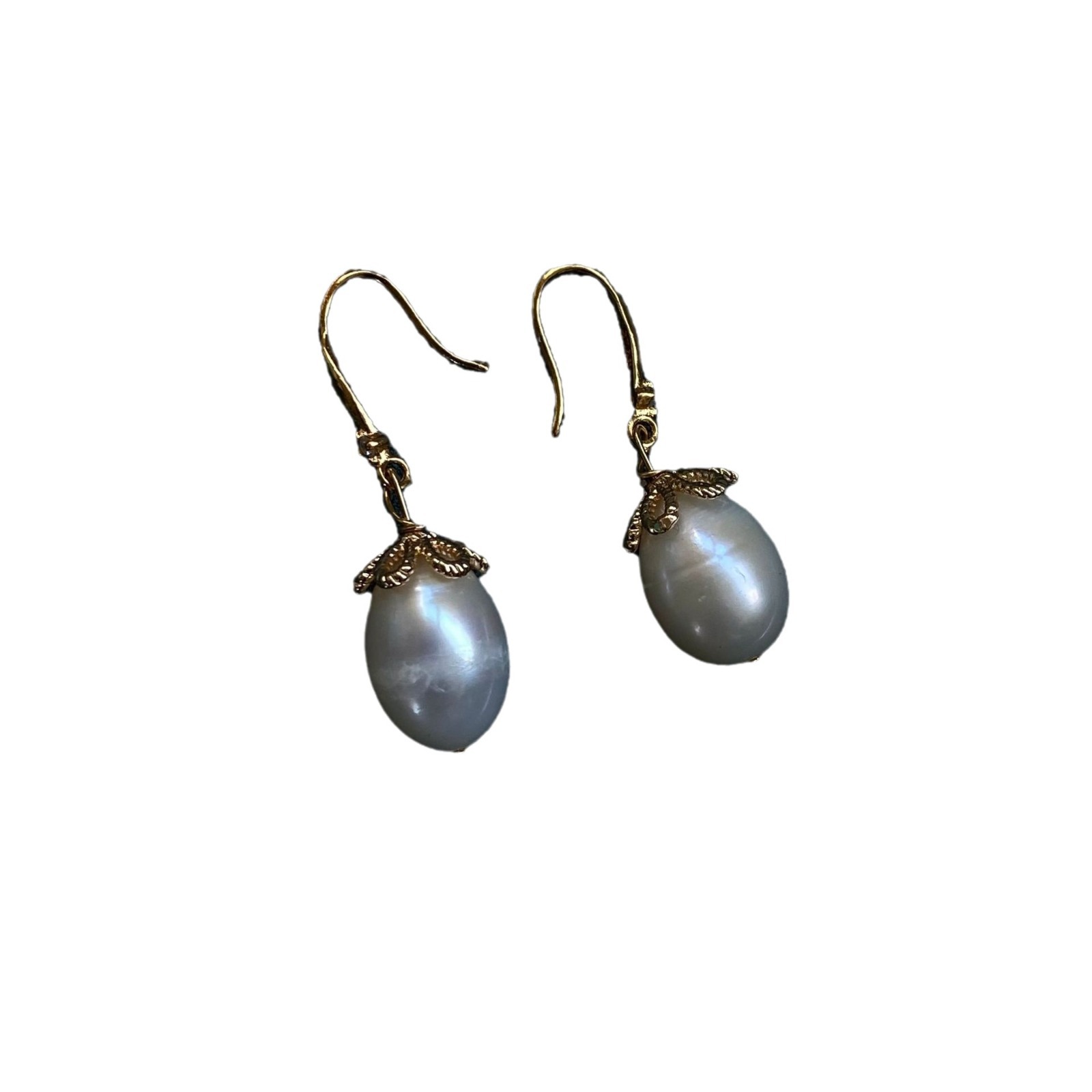 Picture of S925 Sterling Silver Natural Freshwater Pearl Ear Hook French Retro Style Earrings Simple Atmospheric All-match Princess Style Earrings