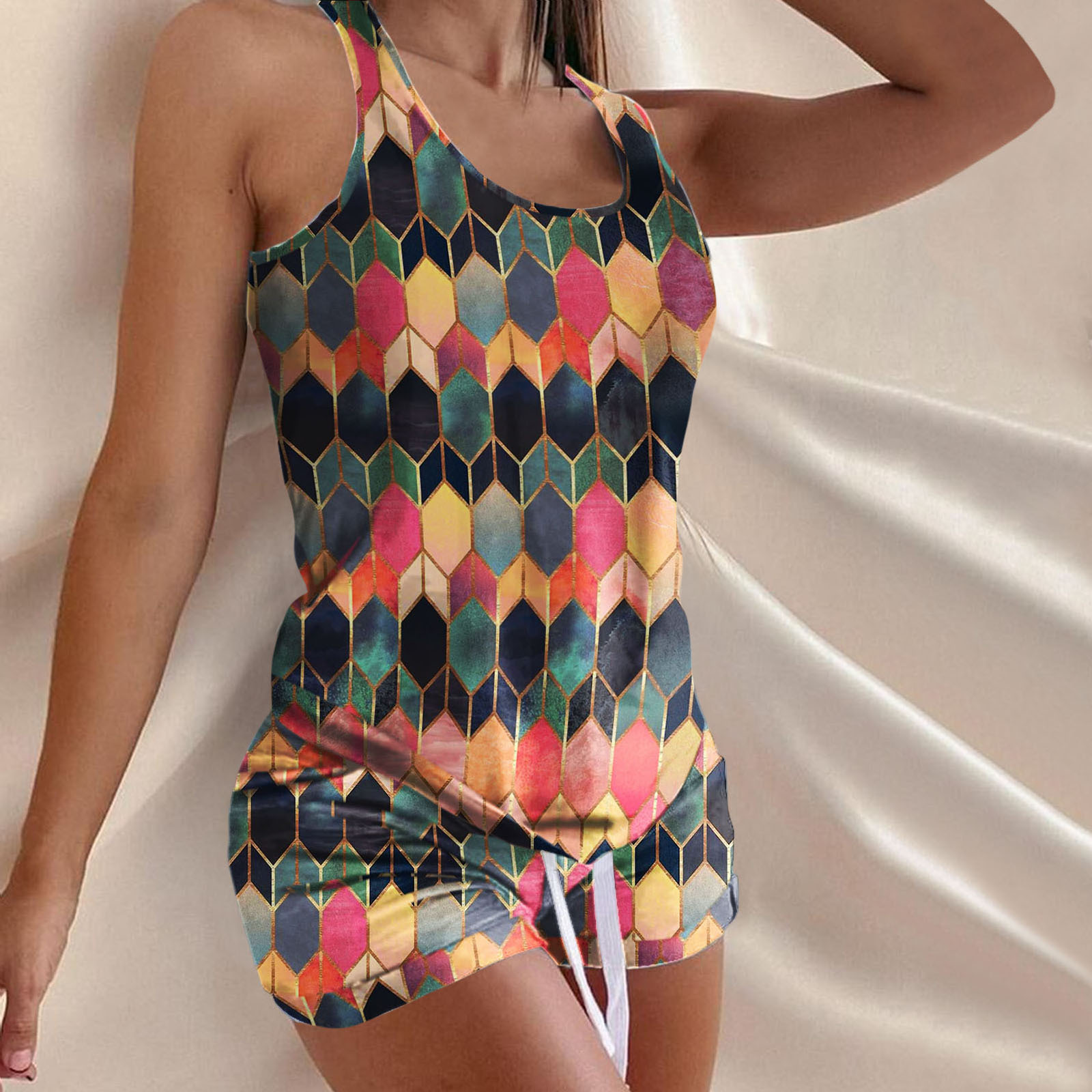 Picture of 2022 new retro I-shaped printed vest and drawstring waist shorts suit temperament commuter sleeveless women's clothing
