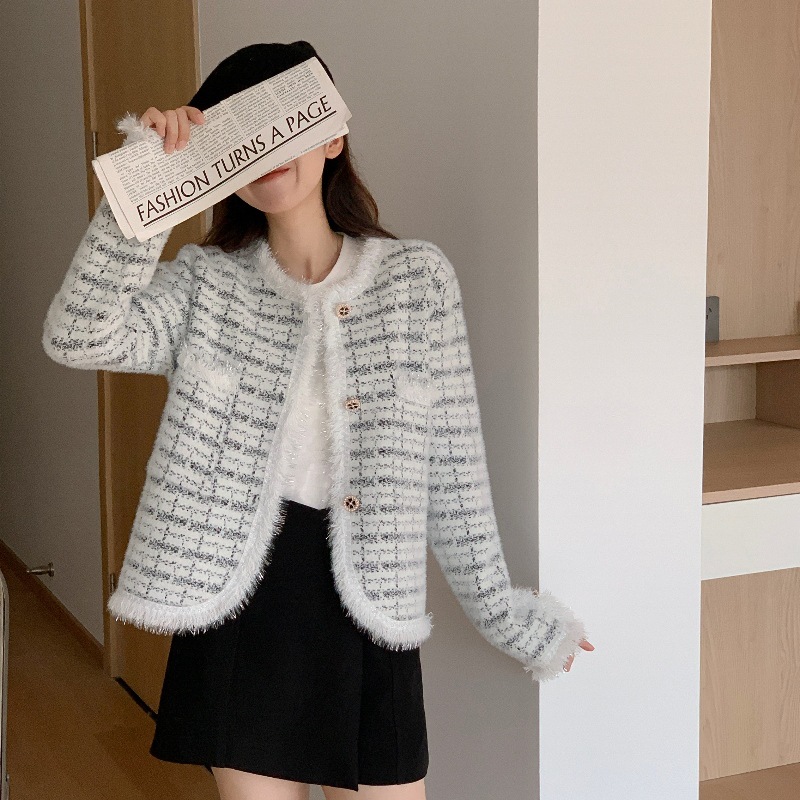 2023 Spring and Autumn New French style knitted cardigan Chanel style coat women's versatile Korean style knitted top women's outer wear